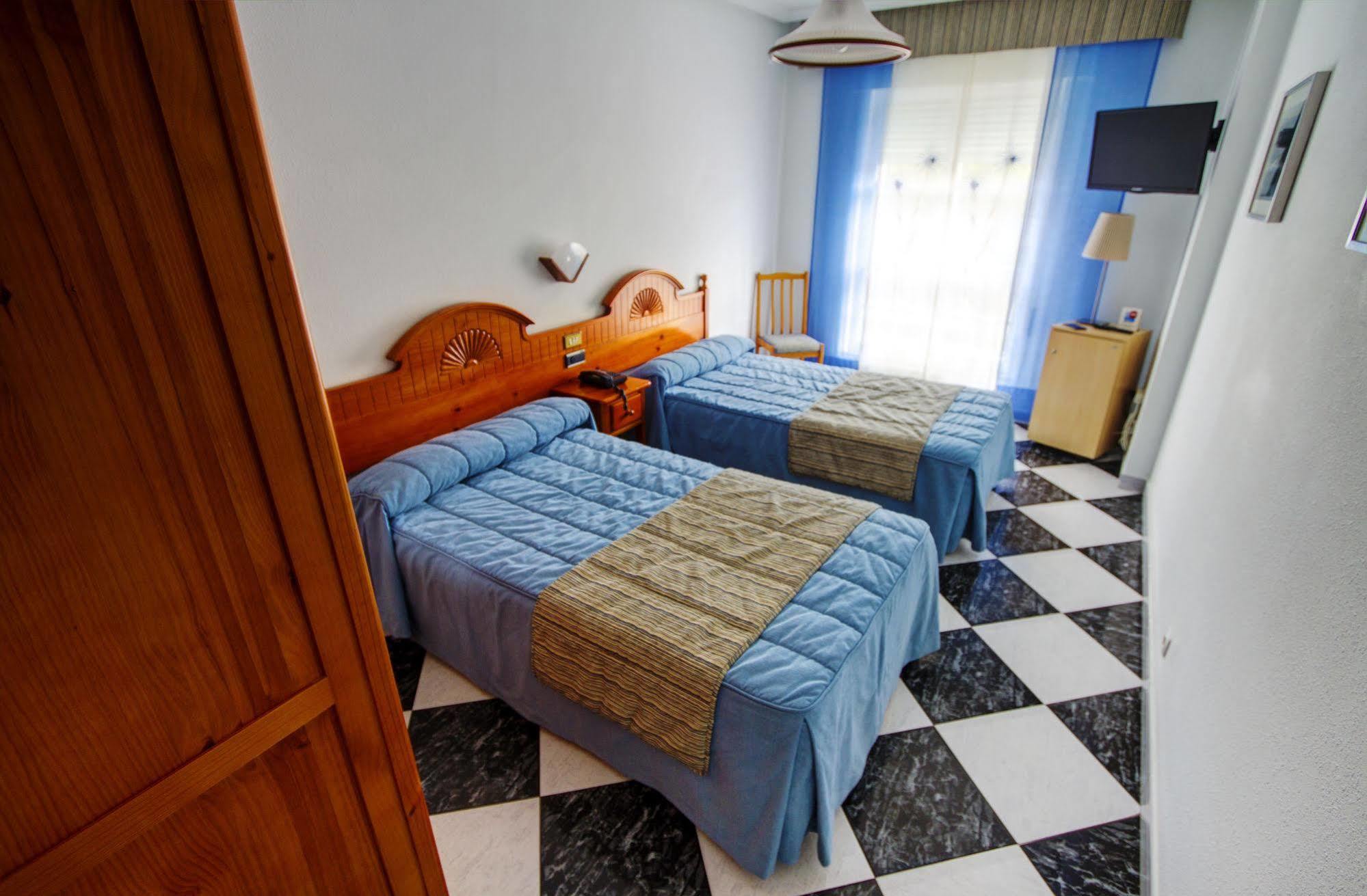 Hotel Mediante Ribadeo Buitenkant foto